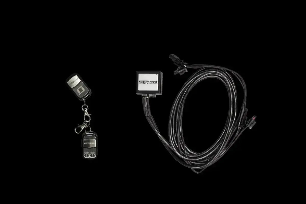 Blackboost Steuergerät mit Kabel und Fernbedienung, Kfz Tuning-Zubehör, KTH Shop Produktbild