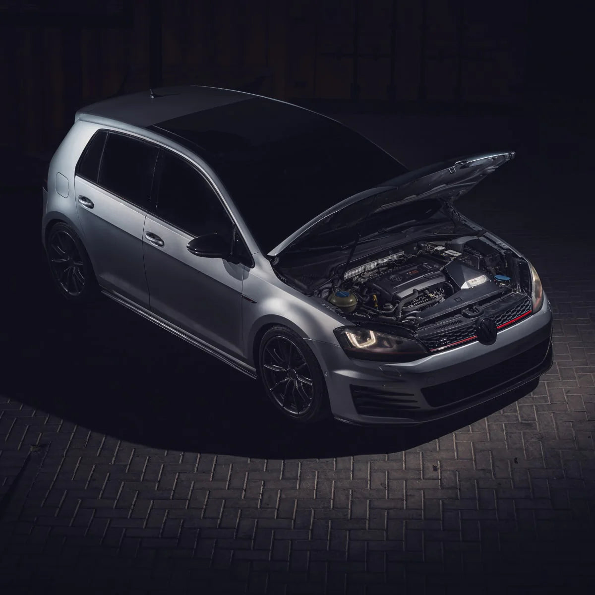 BlackBoost Cold Air Intake | Volkswagen Golf 7 GTI EA888 Perspektive 4