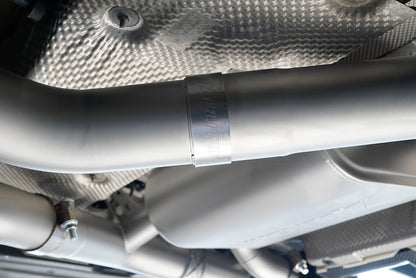 Aulitzky Exhaust ECE Abgasanlage 3" (76mm) |  BMW M3/M4 (F80/F82/F83) S55 Perspektive 3