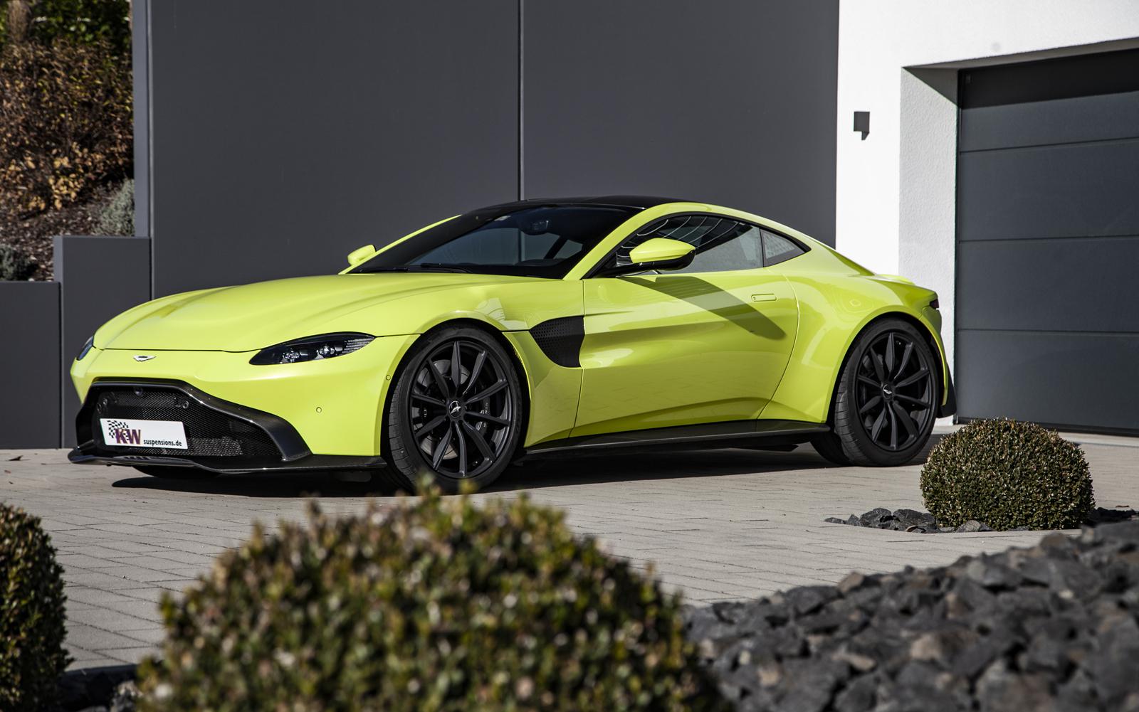Aston Martin Vantage V8 Perspektive 1