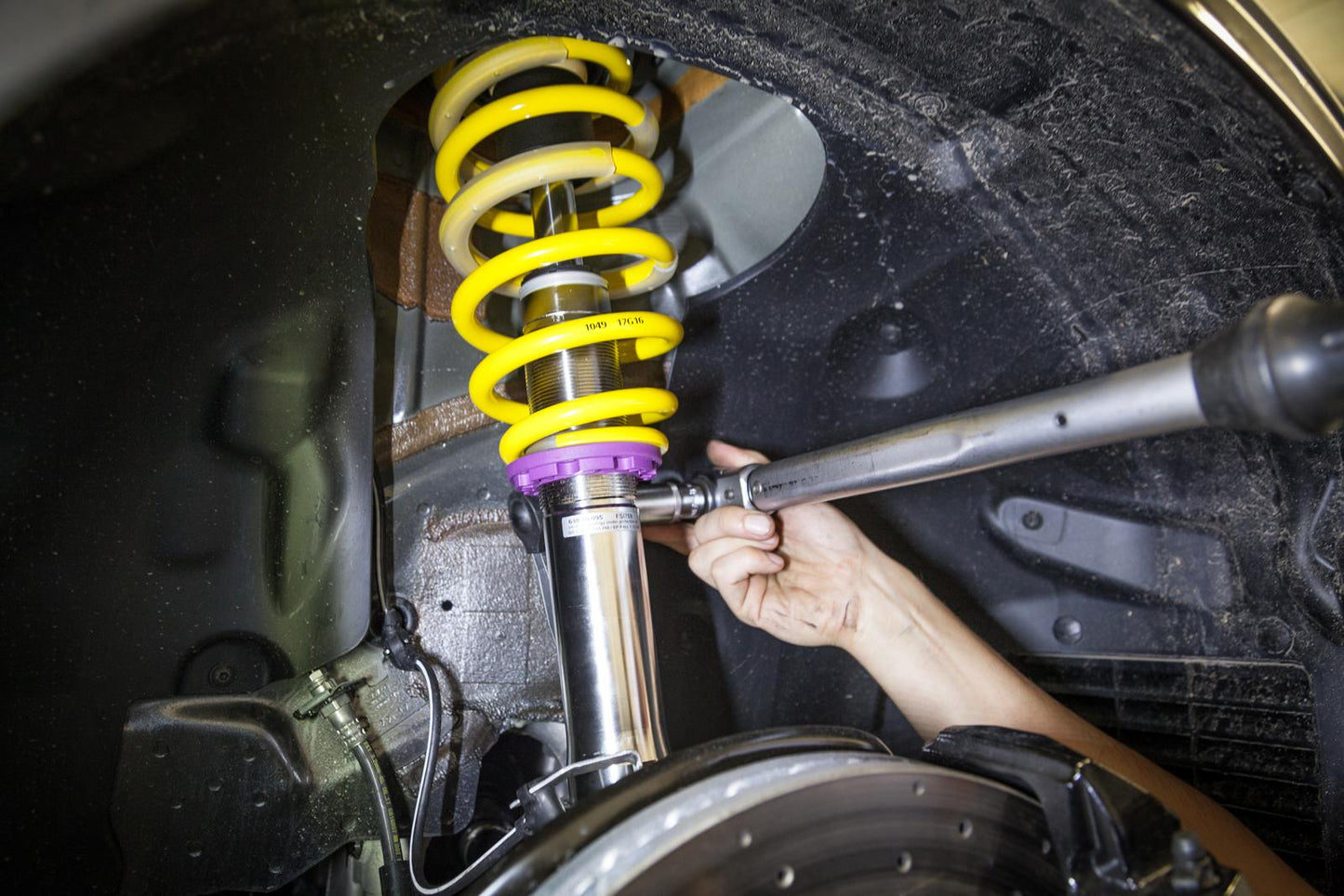 *KW Höhenverstellbarer Federnsatz (Gewindefedern) | Audi RS3 8V