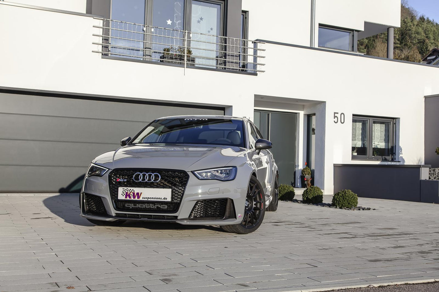 *KW Höhenverstellbarer Federnsatz (Gewindefedern) | Audi RS3 8V