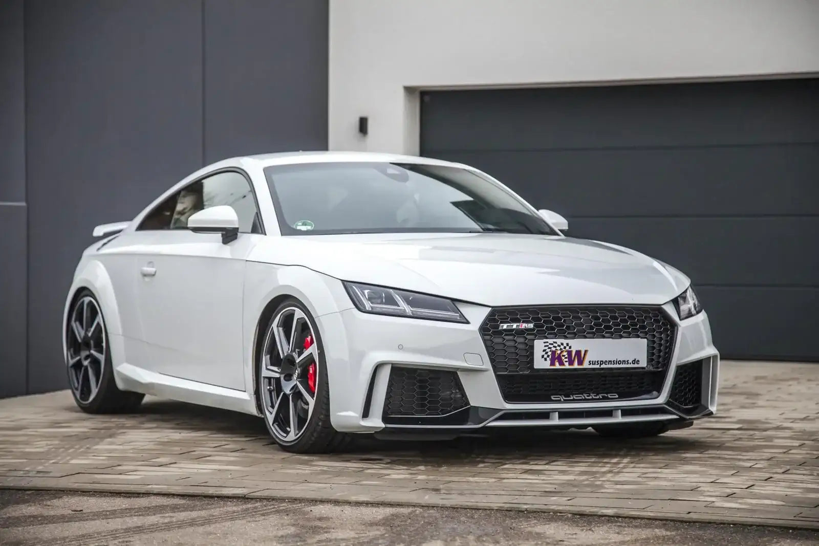 Audi TTRS 8S Perspektive 1