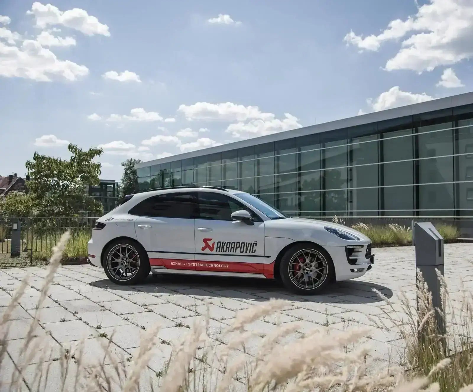 Porsche Macan Turbo 95B Perspektive 6