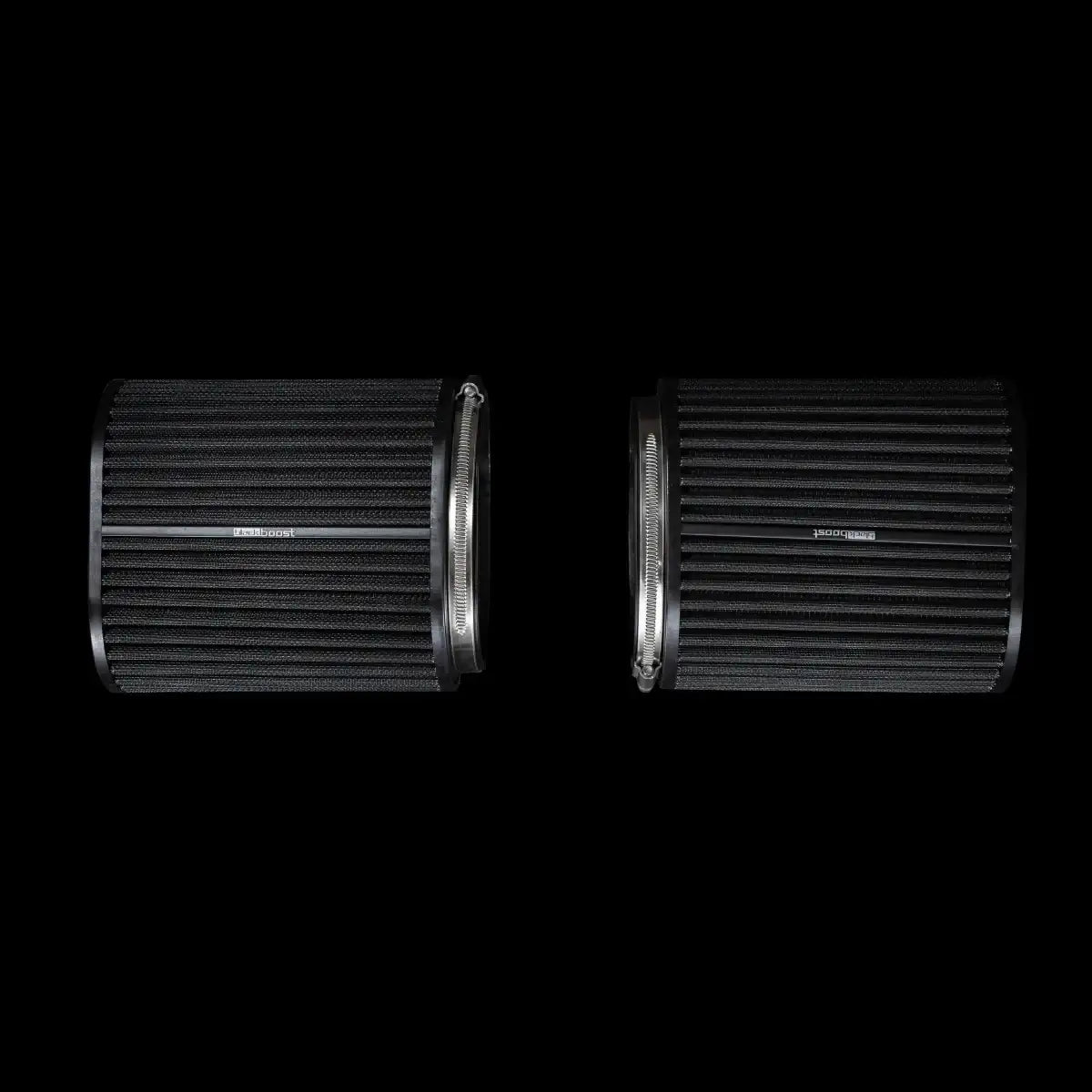 Zwei ovale Sportluftfilter für Auto-Tuning, schwarz, vor schwarzem Hintergrund, KTH Shop