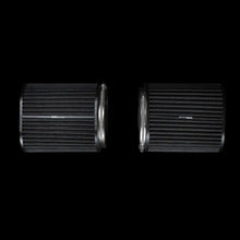 Zwei ovale Sportluftfilter für Auto-Tuning, schwarz, vor schwarzem Hintergrund, KTH Shop