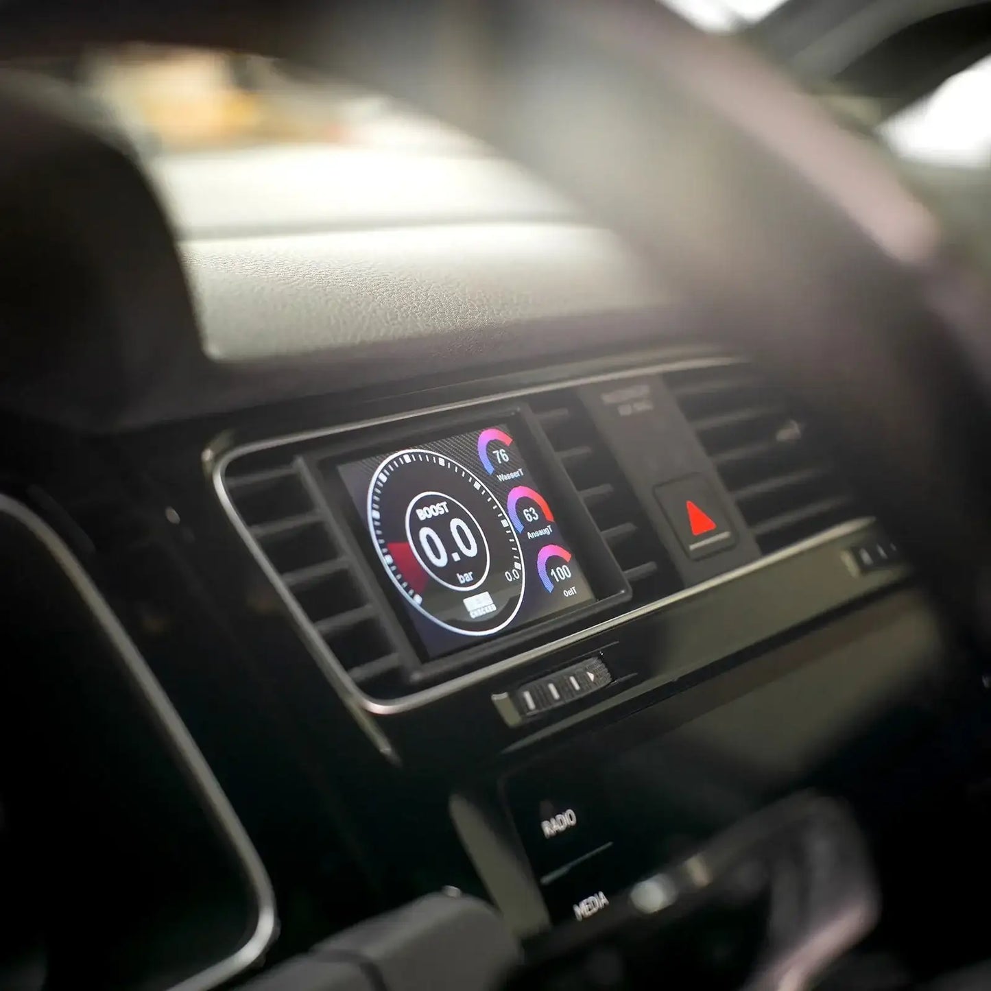 CANchecked MFD32 Gen2 Datendisplay: VW Golf 7 bild 1