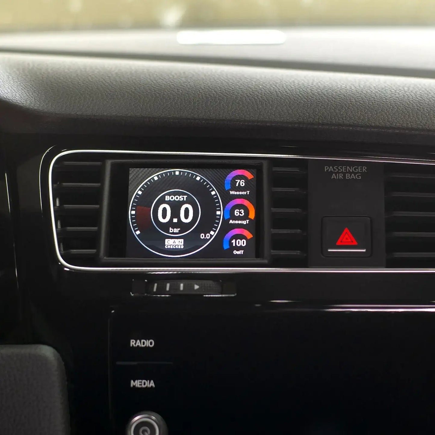 CANchecked MFD32 Gen2 Datendisplay: VW Golf 7 bild 5