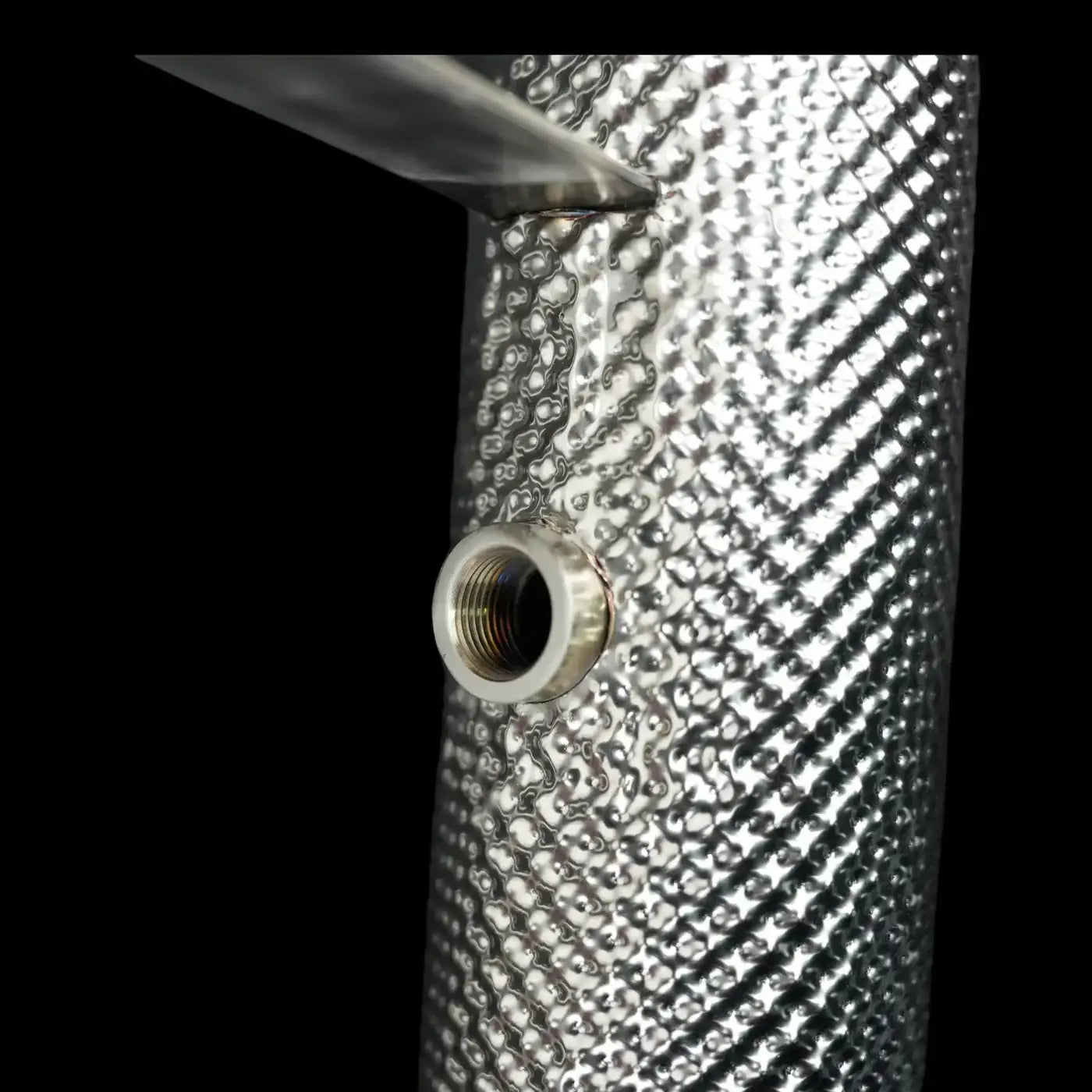 Detailaufnahme metallischer Tuning-Teil mit Gewinde, strukturiert, KTH Shop Zubehör