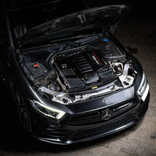 Mercedes-AMG Motorraum mit offenem Motorhaube, Tuning-Teil, hochwertiges Autozubehör