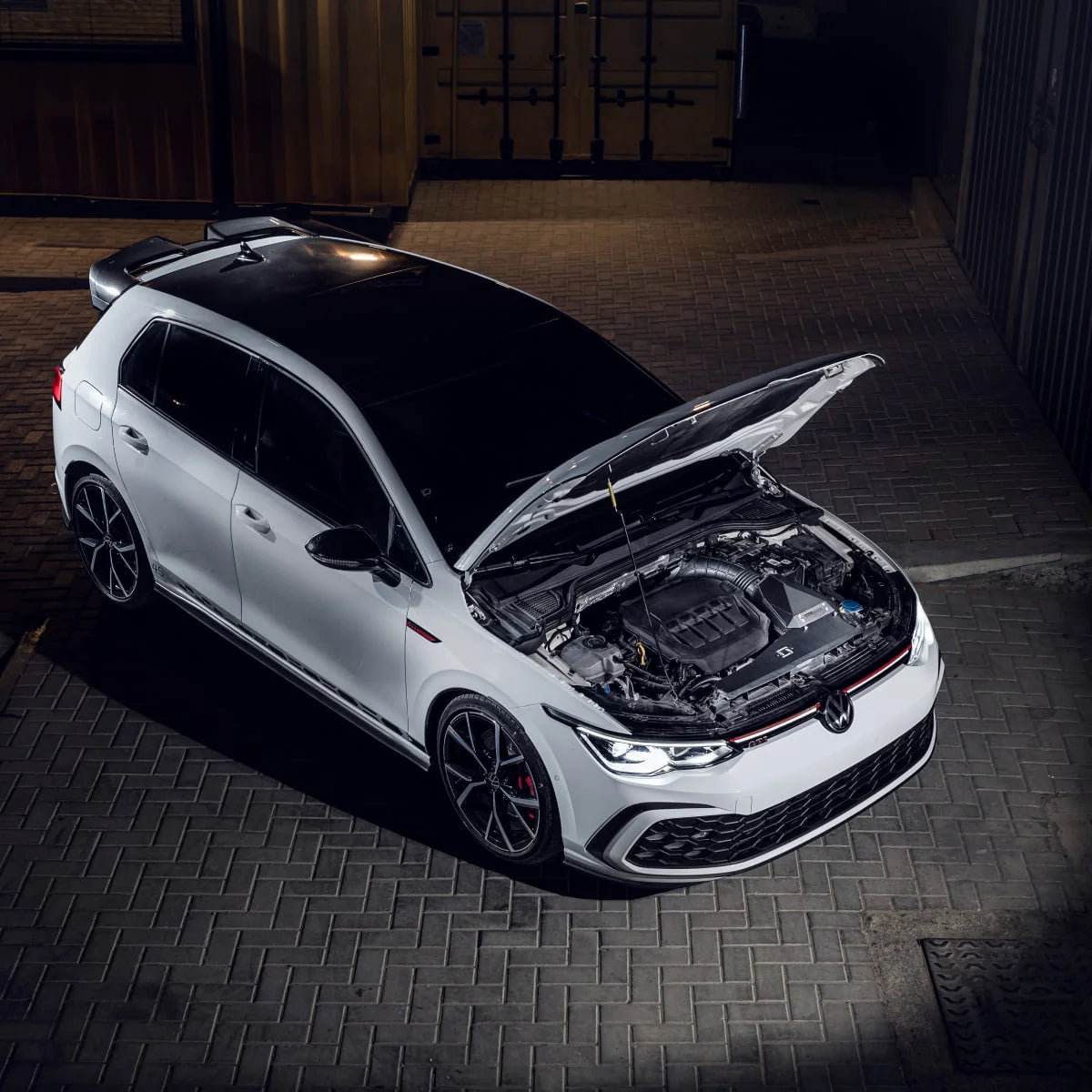 BlackBoost Cold Air Intake | Volkswagen Golf 8 GTI EA888 Perspektive 2